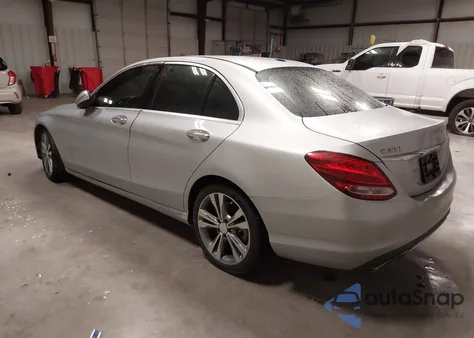2015 Mercedes-Benz C 300 from USA, damaged, VIN 55SWF4JBXFU070937